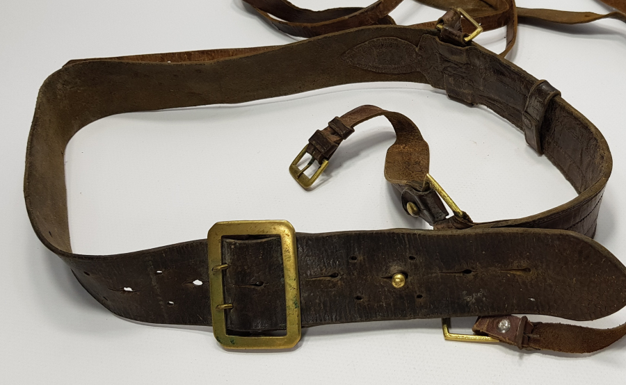 1. DÜNYA SAVAŞI DÖNEMİ DERİ SUBAY KEMERİ VE TABANCA KILIFI