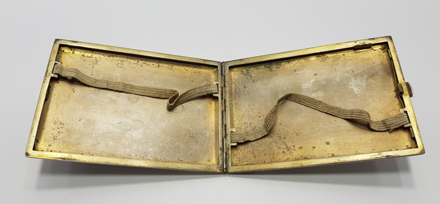 1900's BÜYÜK BOY MİNELİ GÜMÜŞ SİGARA TABAKASI