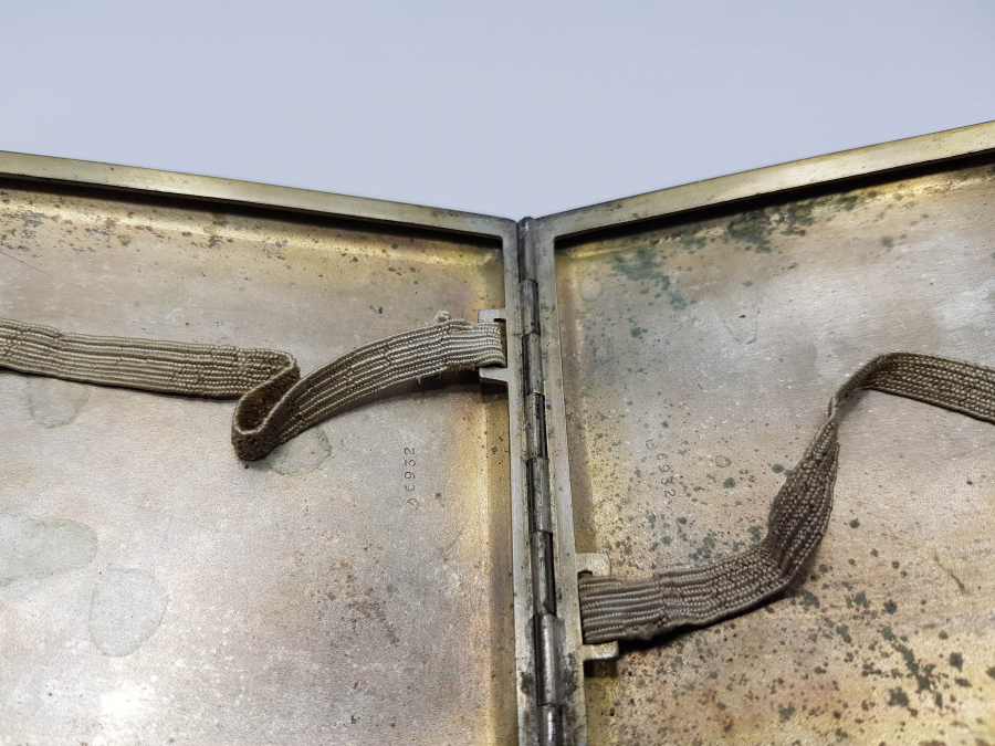 1900's BÜYÜK BOY MİNELİ GÜMÜŞ SİGARA TABAKASI