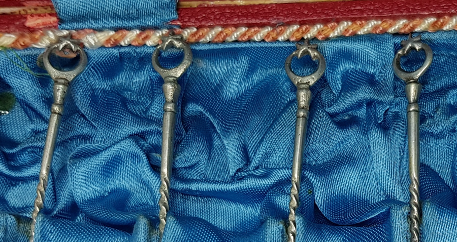 KUTUSUNDA AY YILDIZLI GÜMÜŞ ÇAY KAŞIĞI SETİ