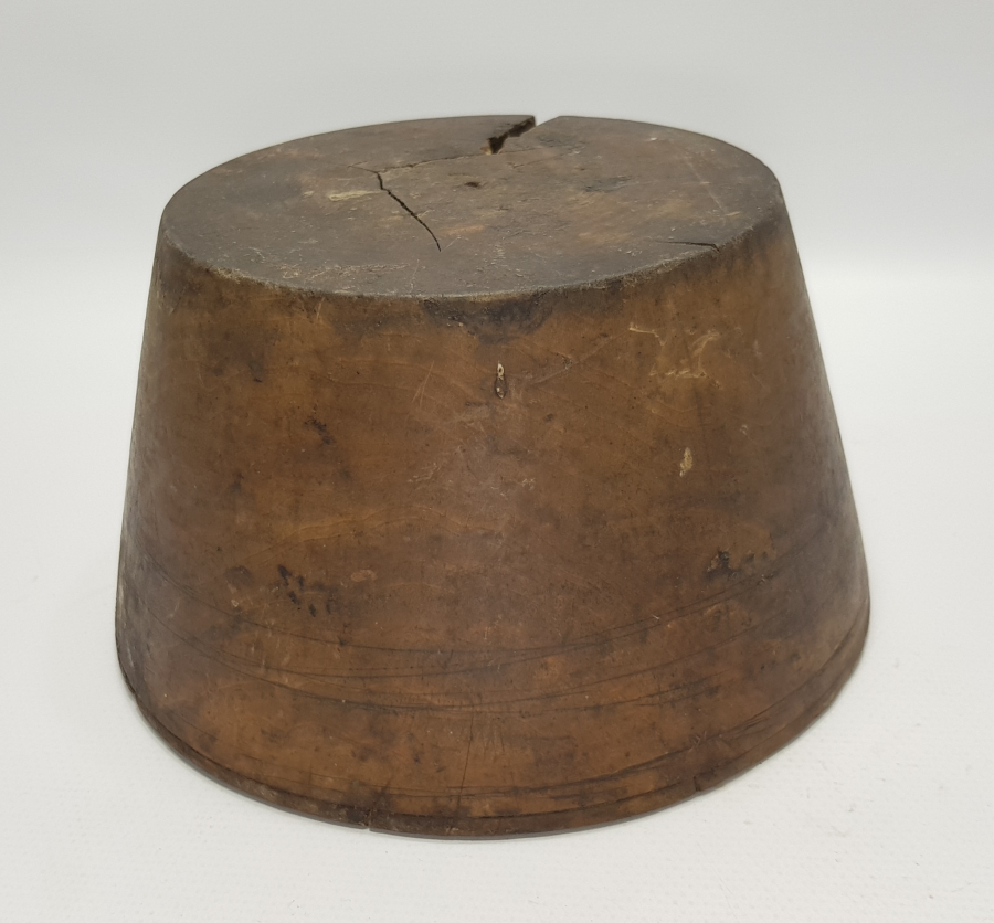 OSMANLI DÖNEMİ AHŞAP FES KALIBI