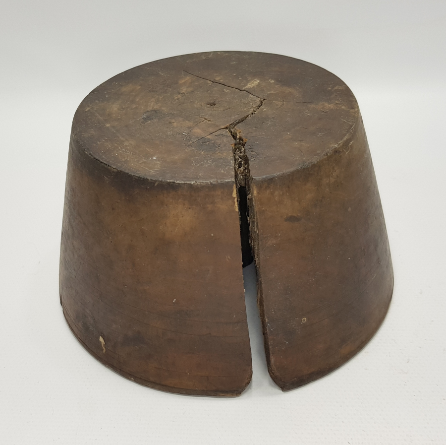 OSMANLI DÖNEMİ AHŞAP FES KALIBI