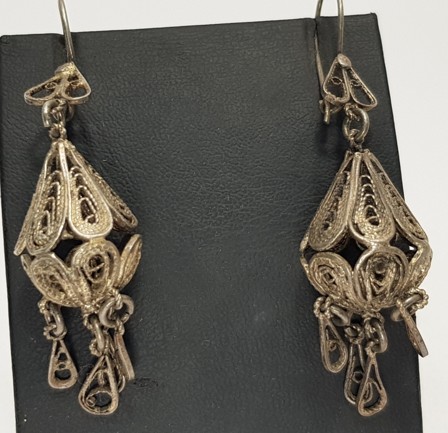 OSMANLI DÖNEMİ TELKARİ İŞÇİLİKLİ BİR ÇİFT GÜMÜŞ KÜPE