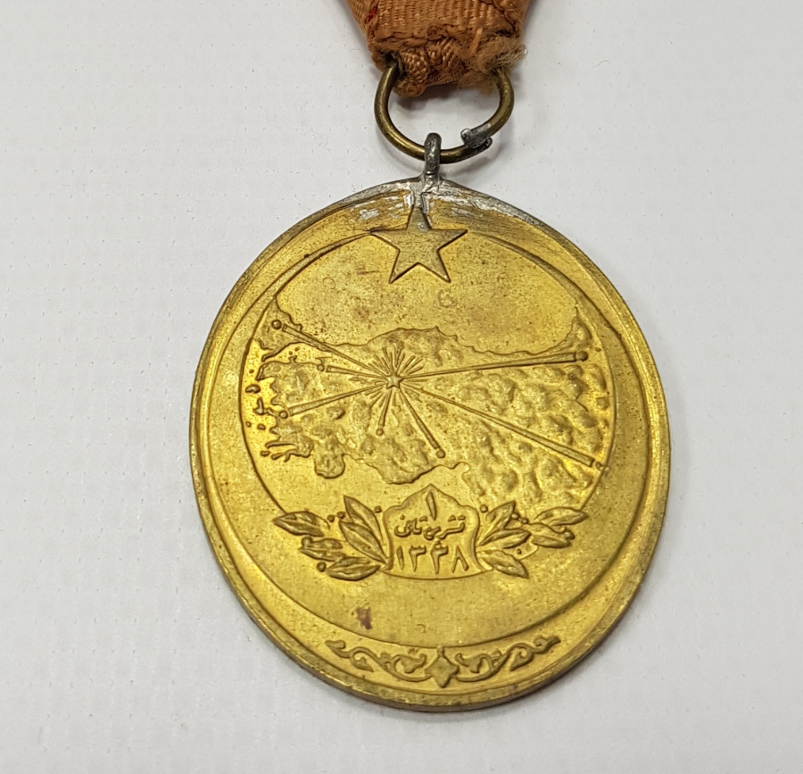 OSMANLICA YAZILI ORJİNAL KURDELALI İSTİKLAL MADALYASI