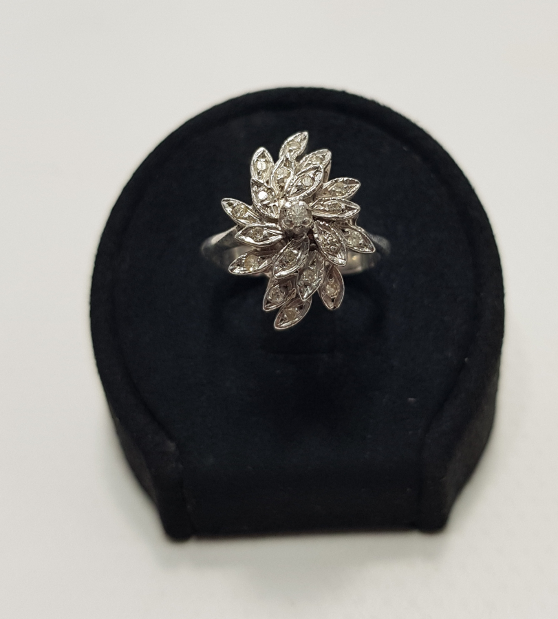 1970'LERDEN PIRLANTA YÜZÜK