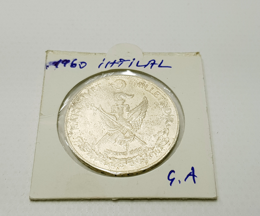 27 MAYIS 1960 DARBESİNDE ALTIN BİLEZİK BAĞIŞLAYANLARA VERİLEN GÜMÜŞ PARA