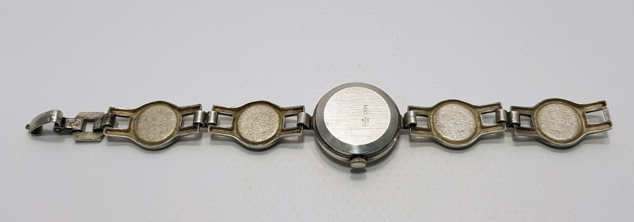 RUS YAPIMI OLTU TAŞLI GÜMÜŞ KURMALI KOL SAATİ