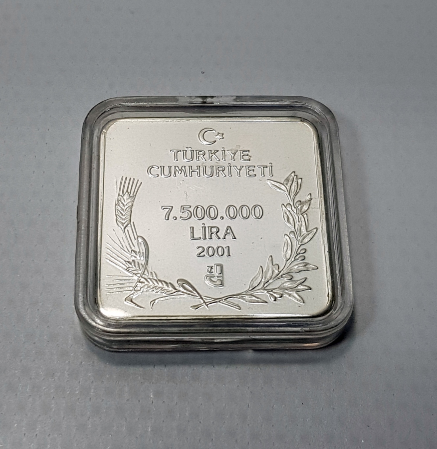 DARPHANE SERTİFİKALI 2001 KÜÇÜK KARABATAK 7.500.000 TL GÜMÜŞ HATIRA PARA