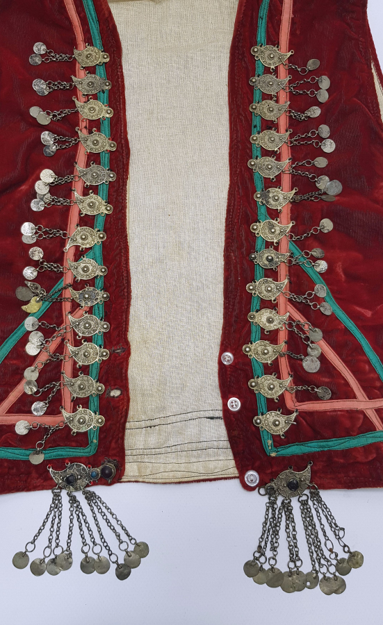 OSMANLI DÖNEMİ AMASYA YÖRESİ GÜMÜŞ SÜSLEMELİ YELEK - NADİR