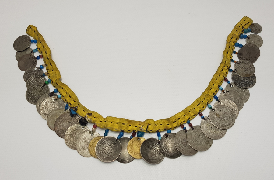 OSMANLI DÖNEMİ GÜMÜŞ PARALARDAN OLUŞAN GELİN DÖŞLÜĞÜ