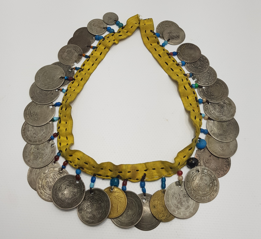 OSMANLI DÖNEMİ GÜMÜŞ PARALARDAN OLUŞAN GELİN DÖŞLÜĞÜ