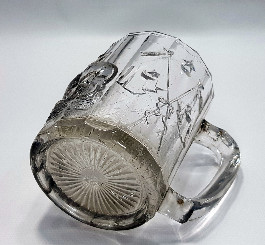 OSMANLI DÖNEMİ AY YILDIZ, SANCAK VE ASLAN FİGÜRLÜ BİRA BARDAĞI