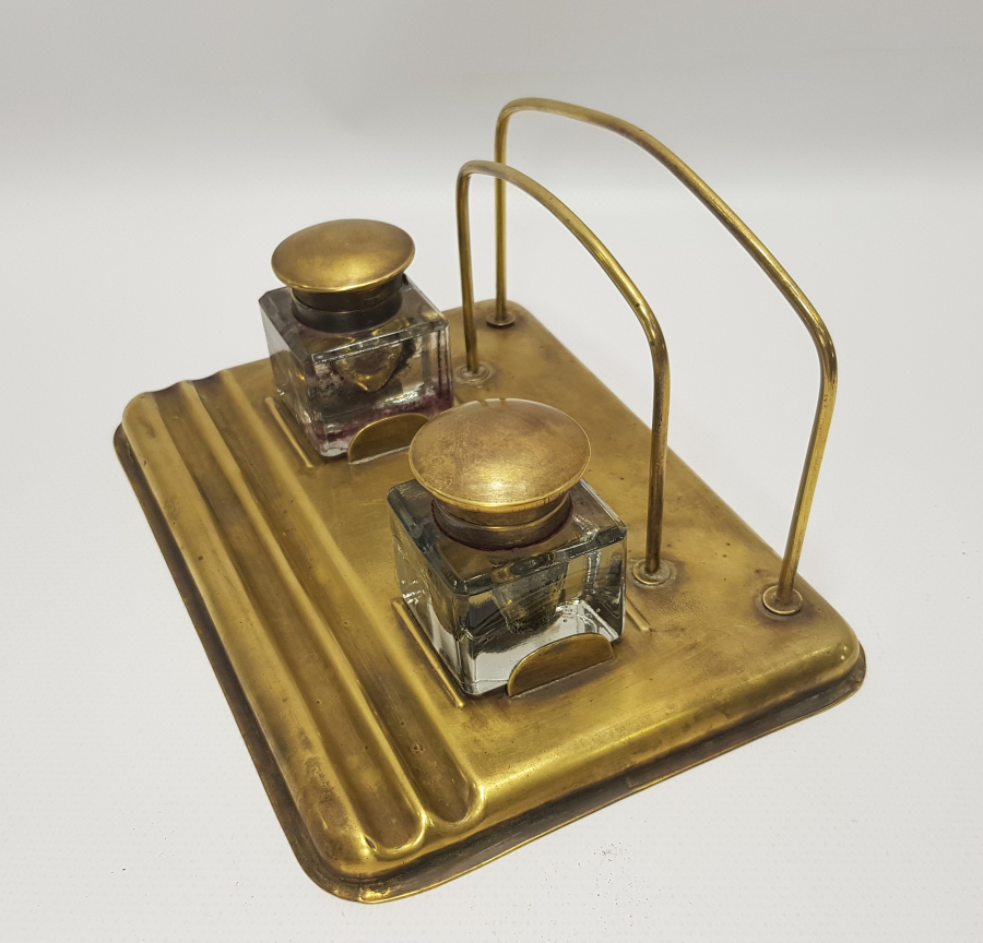 ÜZERİ OSMANLICA YAZILI NADİR BİR HOKKA TAKIMI