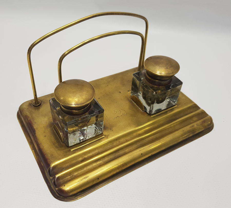 ÜZERİ OSMANLICA YAZILI NADİR BİR HOKKA TAKIMI