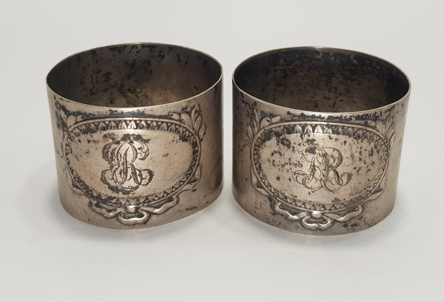 1900's BİR ÇİFT GÜMÜŞ PEÇETELİK