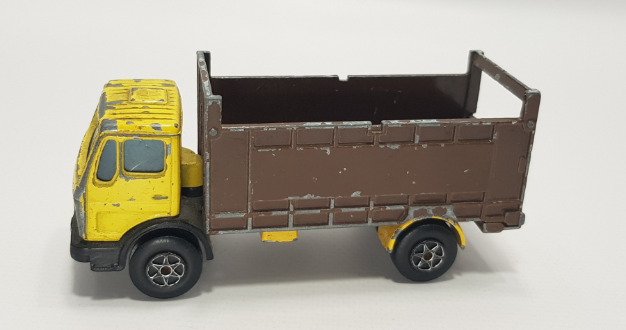 MAJORETTE MERCEDES OYUNCAK KAMYON 