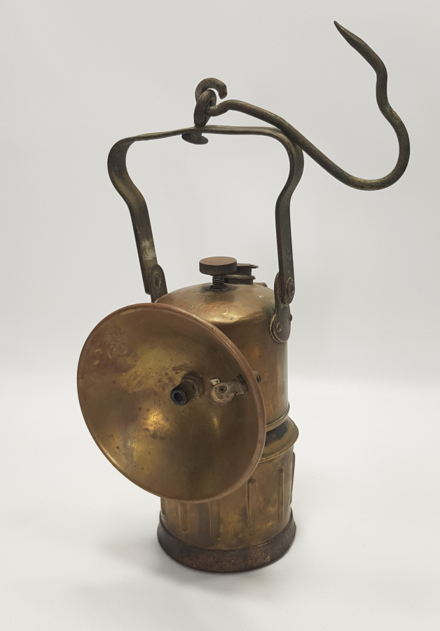 AMERİKAN MALI ANTİKA KARPİT LAMBASI 