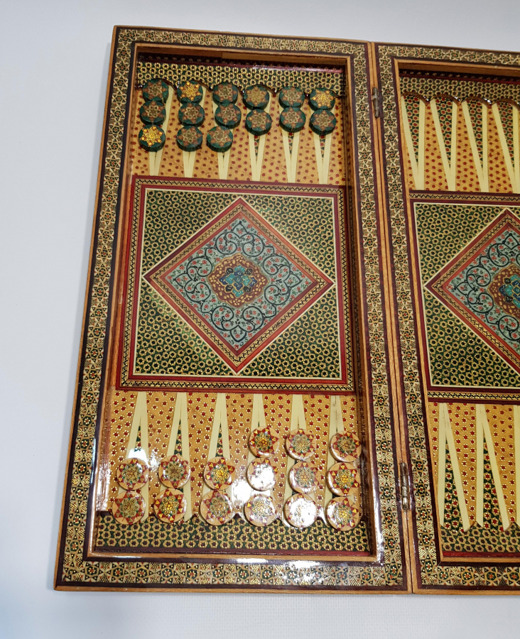 ÖZEL YAPIM MÜNYATÜRLÜ MARKÜTERİ TAVLA