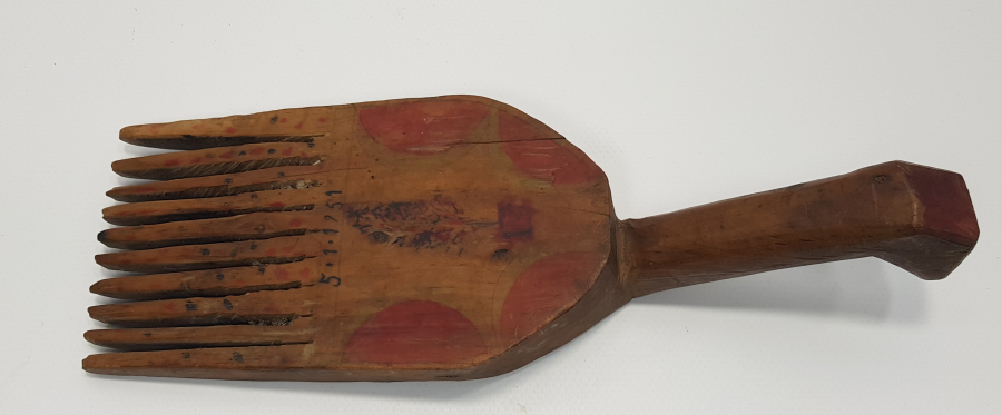 DOKUMACILIK TARİHİ: 1951 TARİHLİ AHŞAP KİRKİT