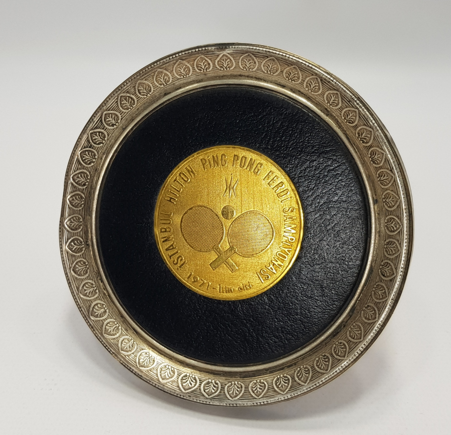 1971 YILI PİNG PONG YARIŞMASI 1. Sİ GÜMÜŞ MADALYON