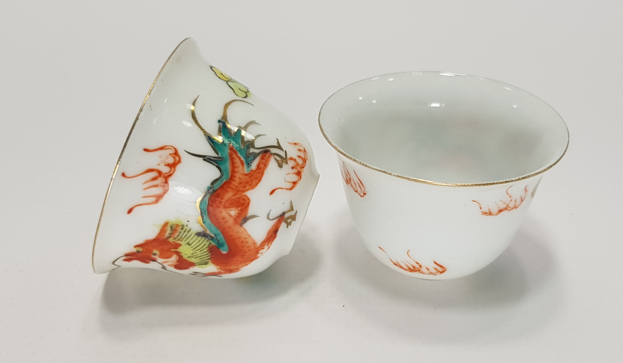 JAPON YAPIMI BİR ÇİFT PORSELEN ZARF FİNCANI