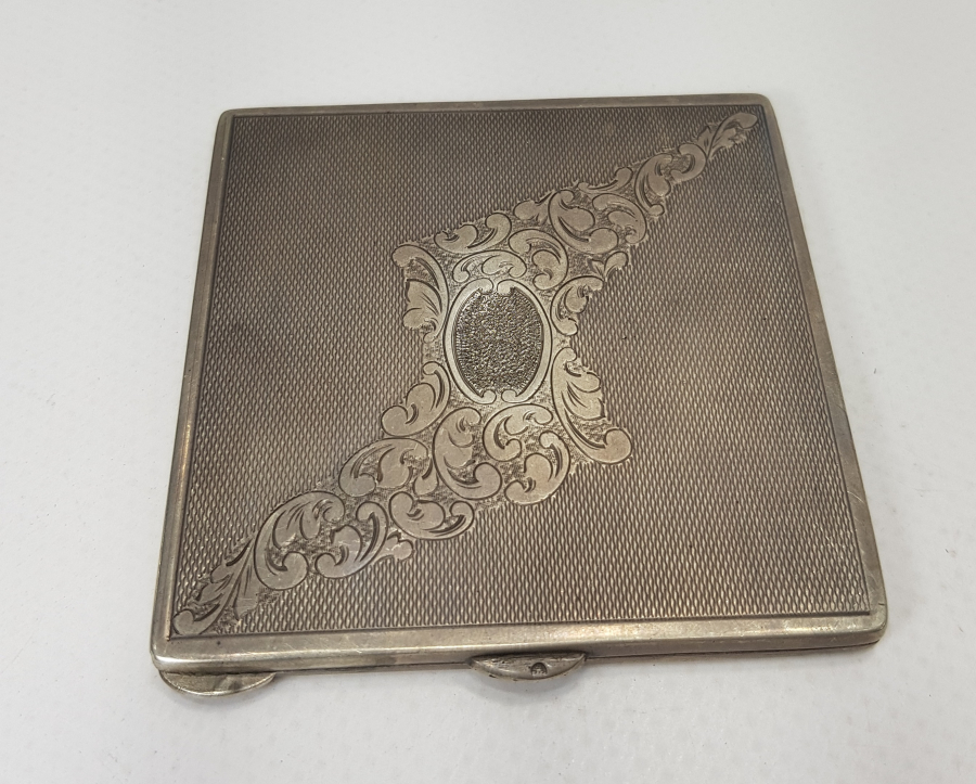 ANTİKA GÜMÜŞ PUDRİYER