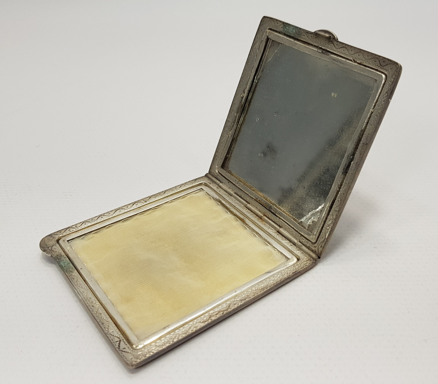 ANTİKA GÜMÜŞ PUDRİYER