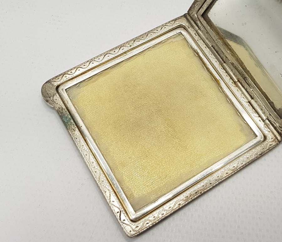 ANTİKA GÜMÜŞ PUDRİYER