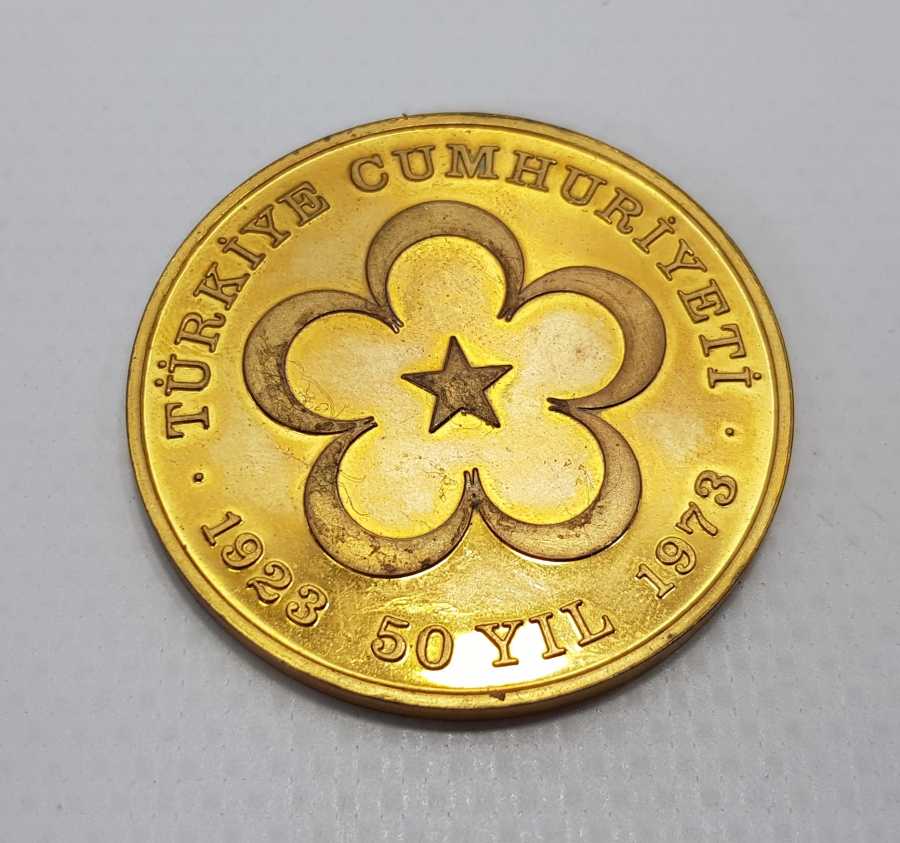 CUMHURİYETİMİZİN KURULUŞUNUN 50. YIL HATIRASI MADALYON