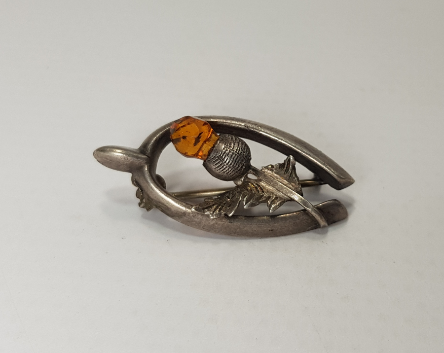 KEHRİBAR TAŞLI ÖZEL YAPIM GÜMÜŞ BROŞ