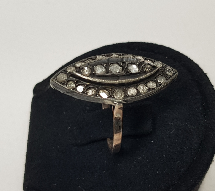 ALTIN ÜZERİ ELMASLI MEKİK YÜZÜK