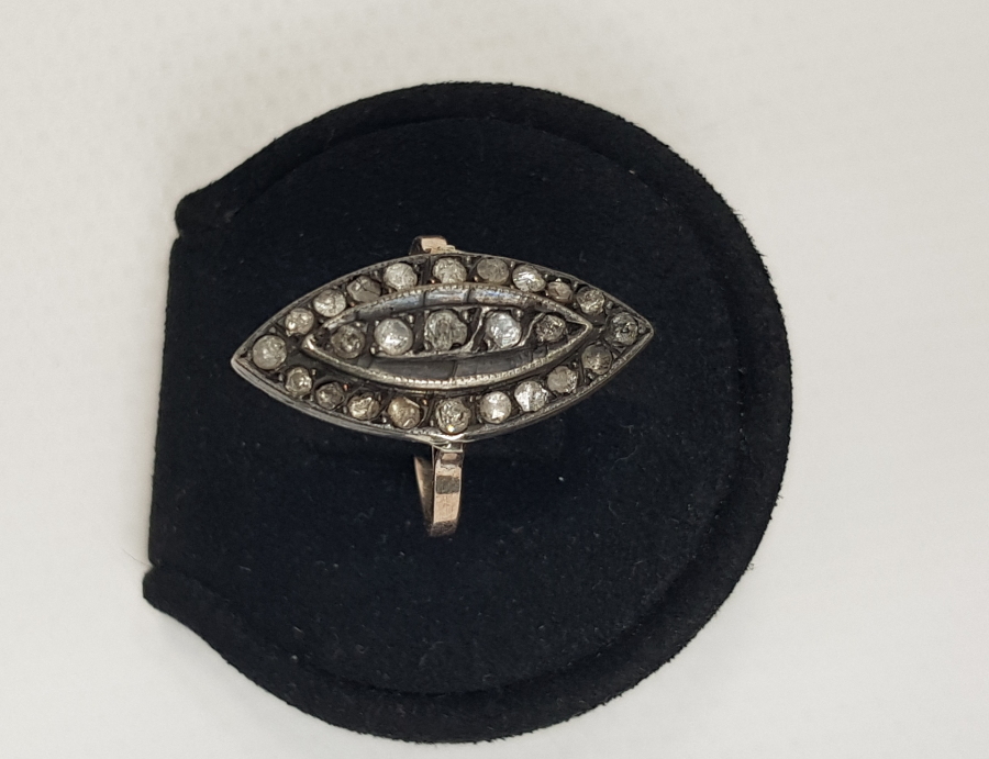 ALTIN ÜZERİ ELMASLI MEKİK YÜZÜK