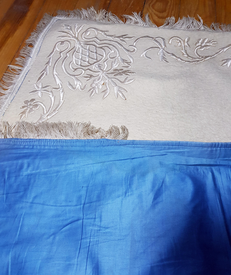 OSMANLI DÖNEMİ KEÇE ÜZERİ İPEK İŞLEME SECCADE