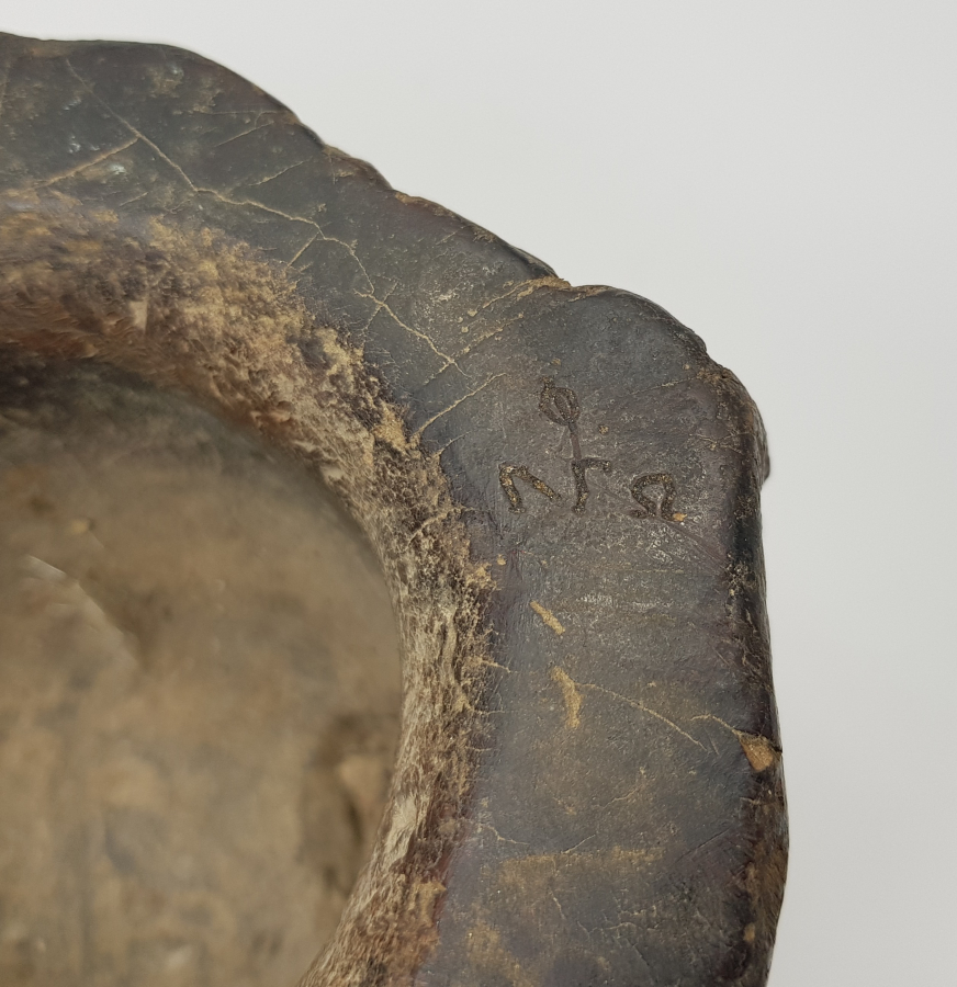 OSMANLI DÖNEMİ RUMCA İNİSİYALLİ AHŞAP HAVAN