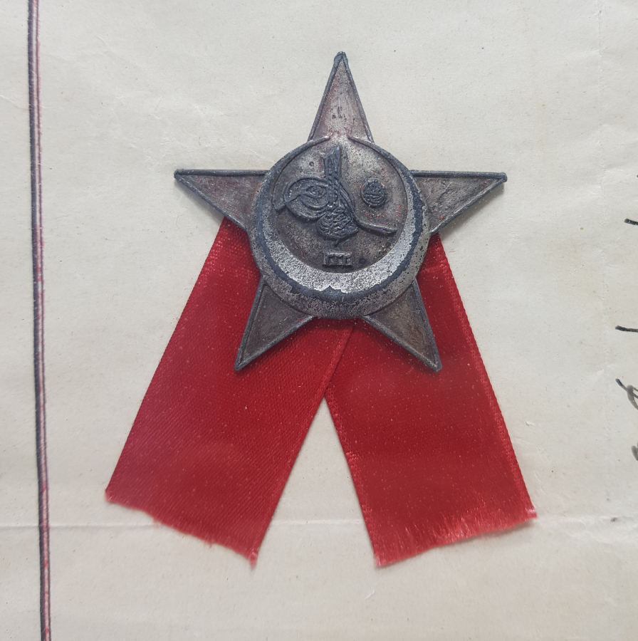 ORJİNAL ÇERÇEVESİNDE ÇANAKKALE MADALYASI VE TAYİN-TERFİ BERATI