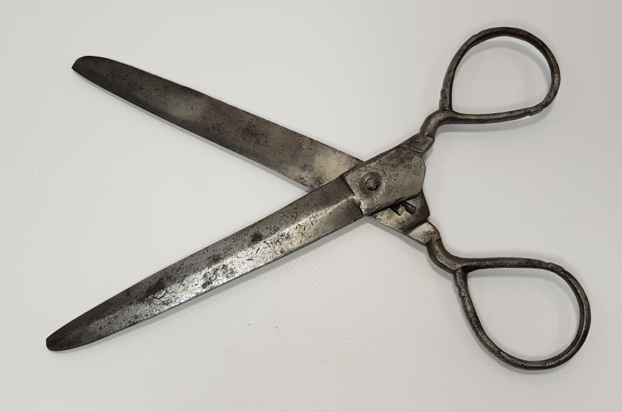 OSMANLI DÖNEMİ EL DÖVME RUMCA YAZILI MAKAS