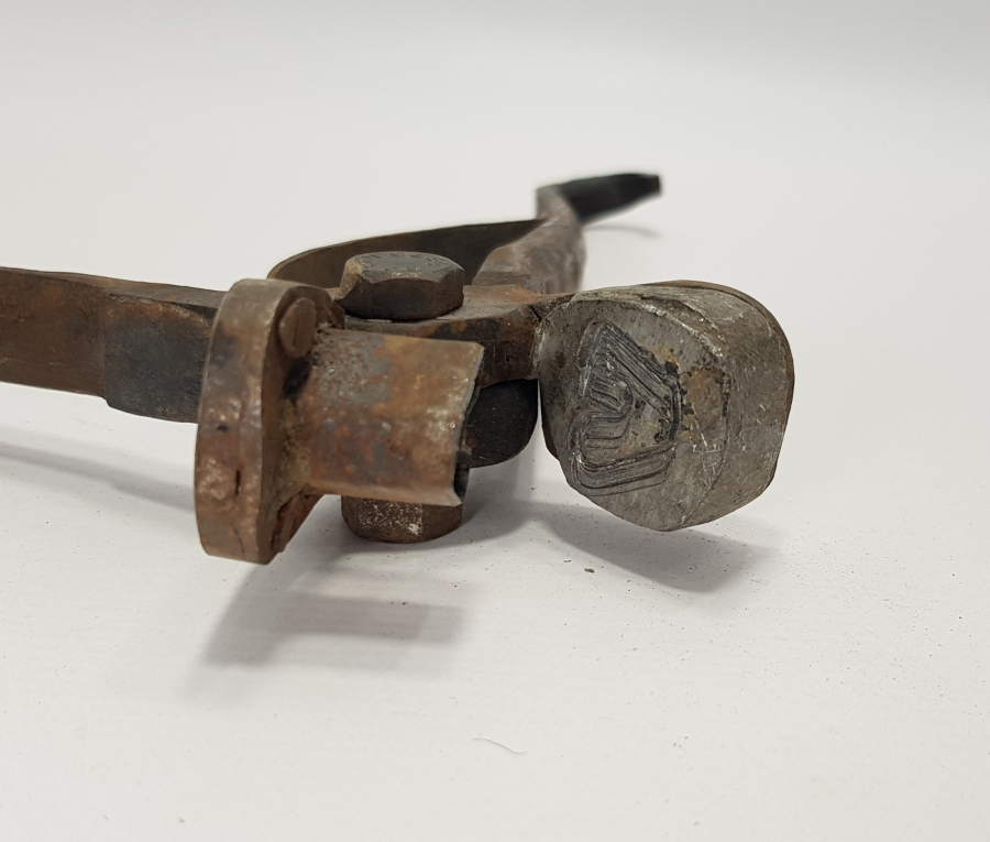 OSMANLI DÖNEMİ RUM İŞİ HAYVAN İŞARETLEME ALETİ - KULAK DELGECİ