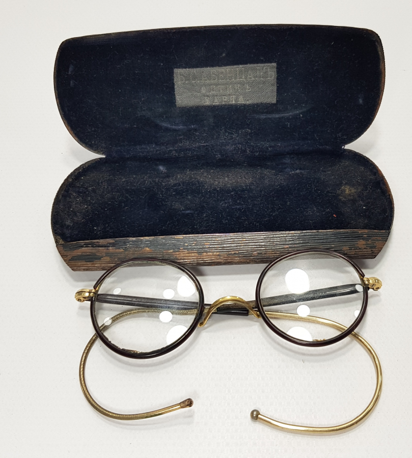 OSMANLI DÖNEMİ KUTUSUNDA TÜCCAR GÖZLÜĞÜ