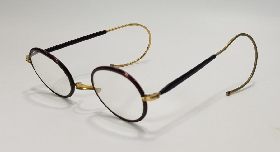 OSMANLI DÖNEMİ KUTUSUNDA TÜCCAR GÖZLÜĞÜ