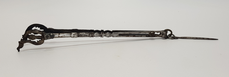 OSMANLI DÖNEMİ DÖVME DEMİRDEN MAMUL KÖZ MAŞASI