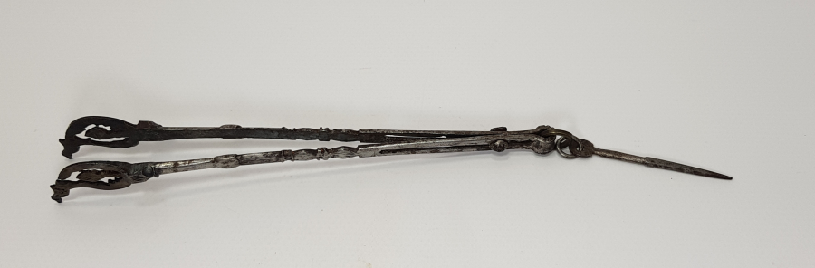 OSMANLI DÖNEMİ DÖVME DEMİRDEN MAMUL KÖZ MAŞASI