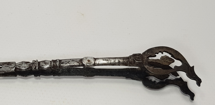 OSMANLI DÖNEMİ DÖVME DEMİRDEN MAMUL KÖZ MAŞASI