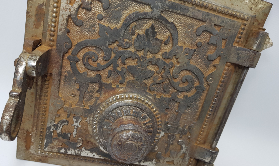 OSMANLI DÖNEMİ CONSTANTINOPEL YAZILI SOBA KAPAĞI