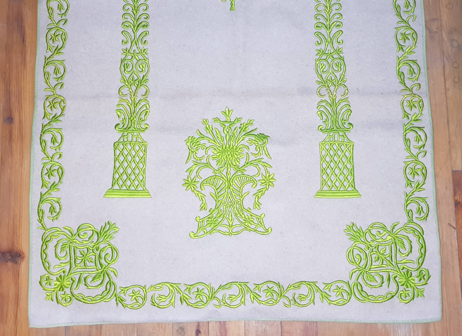 OSMANLI DÖNEMİ KEÇE ÜZERİ İPEK İŞLEME TEKKE İŞİ SECCADE