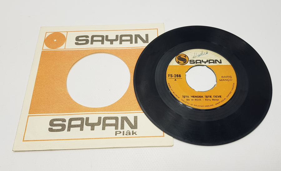 BARIŞ MANÇO 45" PLAK İŞTE HENDEK İŞTE DEVE & KATİP ARZUHALİM