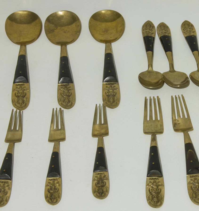 SAP KISMI BOYNUZDAN YAPILMIŞ BRONZ ÇATAL BIÇAK TAKIMI