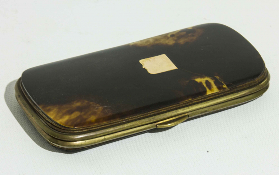 BAĞA ÜZERİ 14 AYAR ALTIN SİGARA KUTUSU 