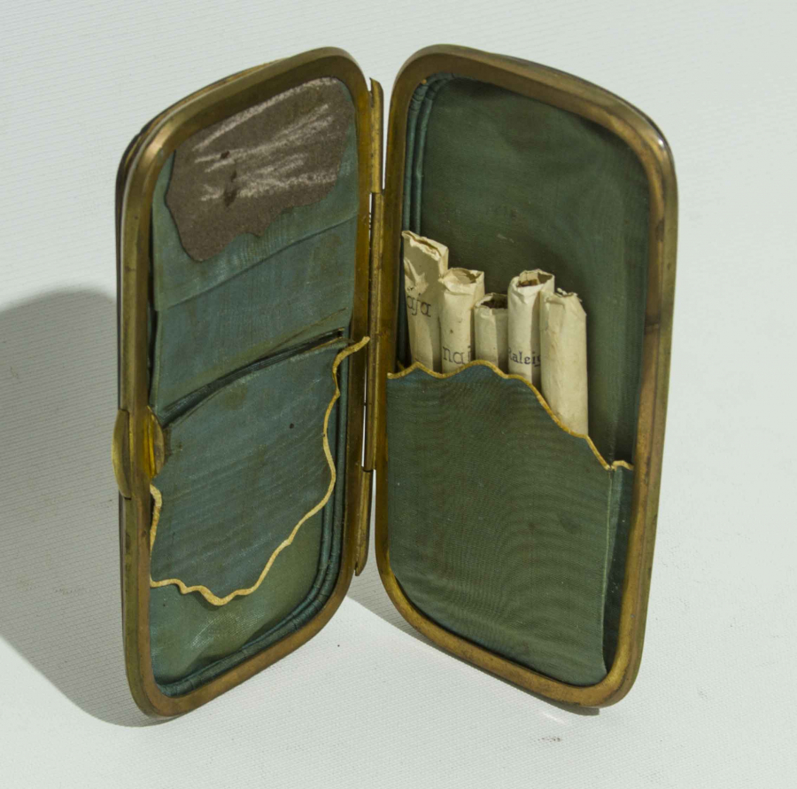 BAĞA ÜZERİ 14 AYAR ALTIN SİGARA KUTUSU 