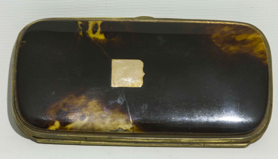 BAĞA ÜZERİ 14 AYAR ALTIN SİGARA KUTUSU 