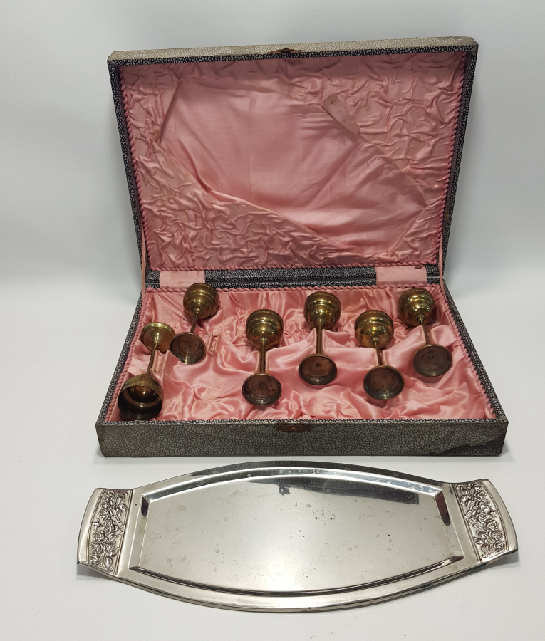 1900 BAŞLARI KUTUSUNDA LİKÖR TAKIMI